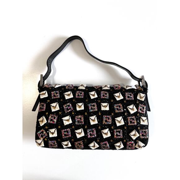 Fendi Valentines’ day limited edition lover letter baguette - Picture 3 of 7